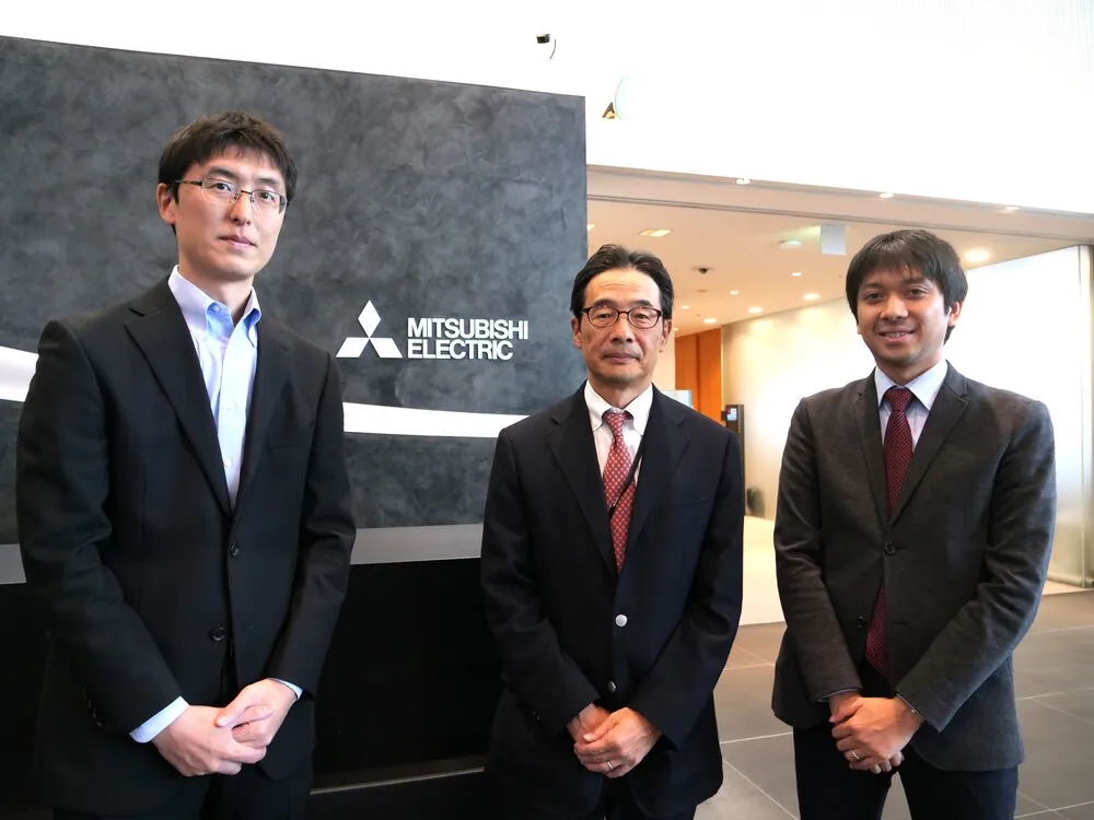 左：藤本氏、中央：片山氏、右：田村氏